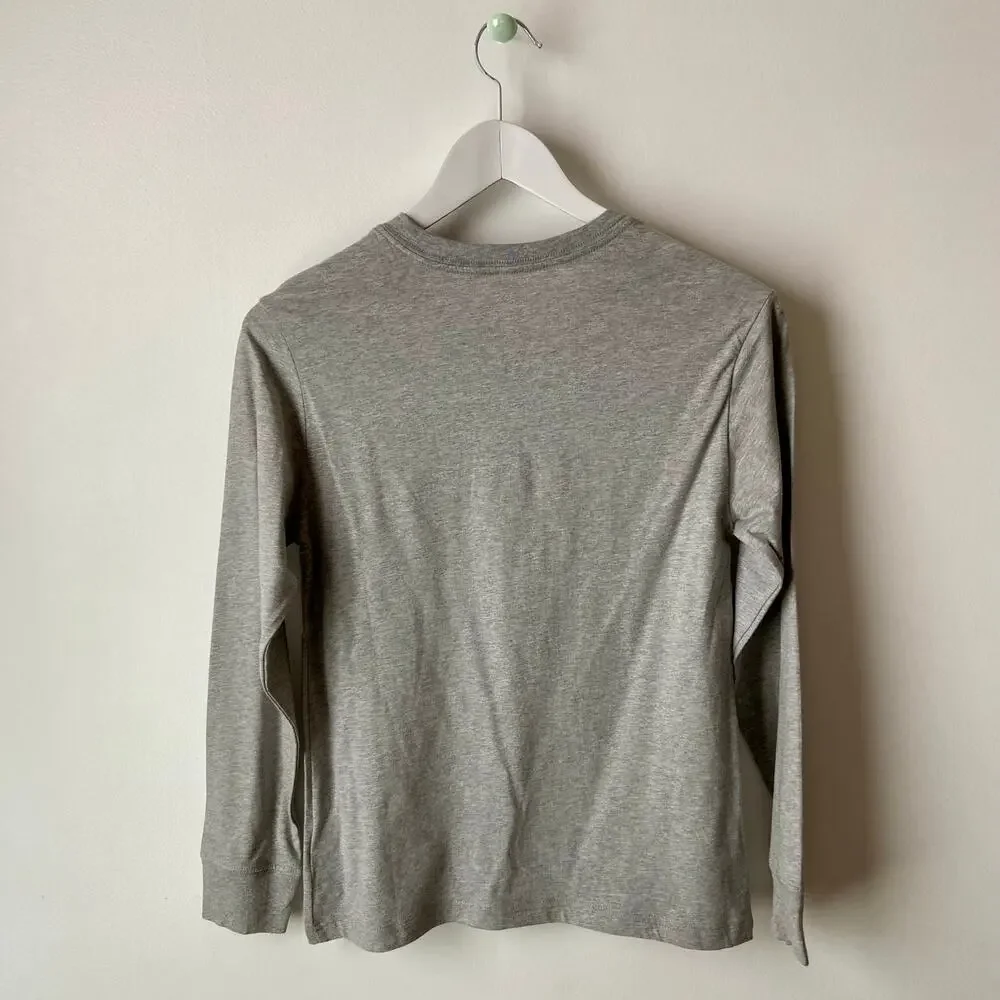 Polo Ralph Lauren Gray V-Neck Tee Size Medium (Boy)